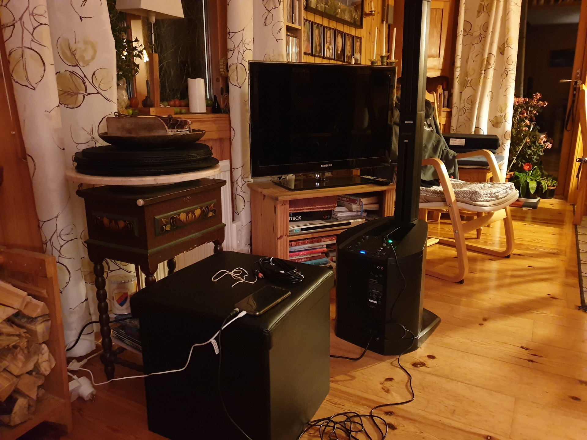 Radio Nowhere